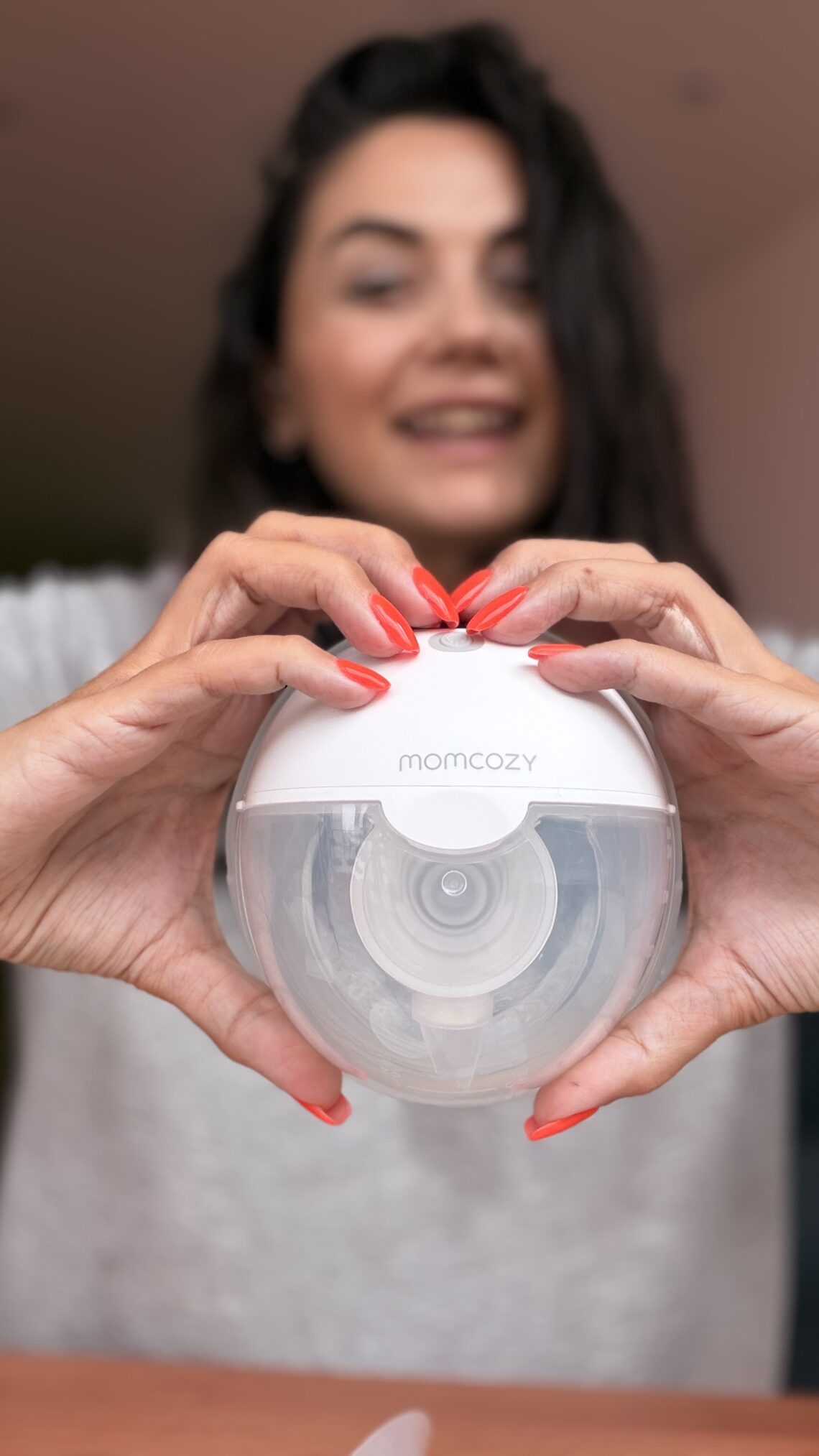 momcozy m5 giyilebilir göğüs pompası